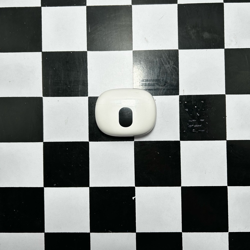 Sleek White Wireless Earbuds - Similar to AirPods